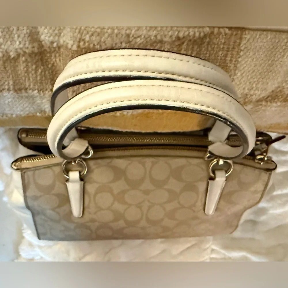 Coach Christie Signature Logo Small Shoulder Bag Carryall Tote - Picture 10 of 15